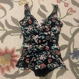 Jaclyn Smith Floral  skirted One Piece Swimsuit, black, 10